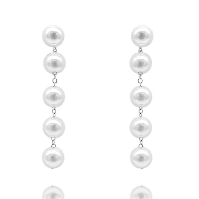 Leilah Dangles