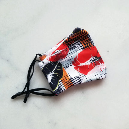 Graffiti Lipstick Mask